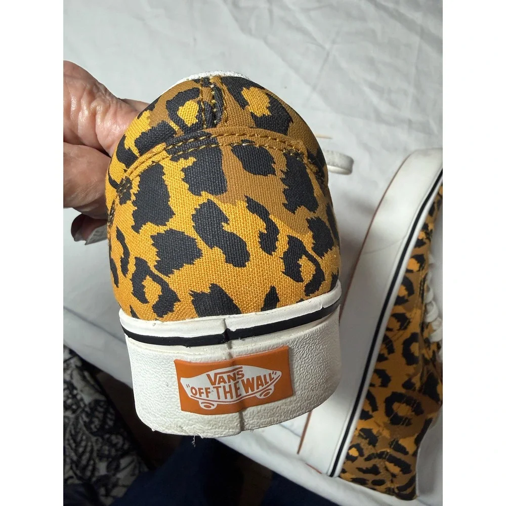 Vans ComfyCush Era Leopard Print Sneakers Mens 9.5 Womens 11 Low Top Shoes